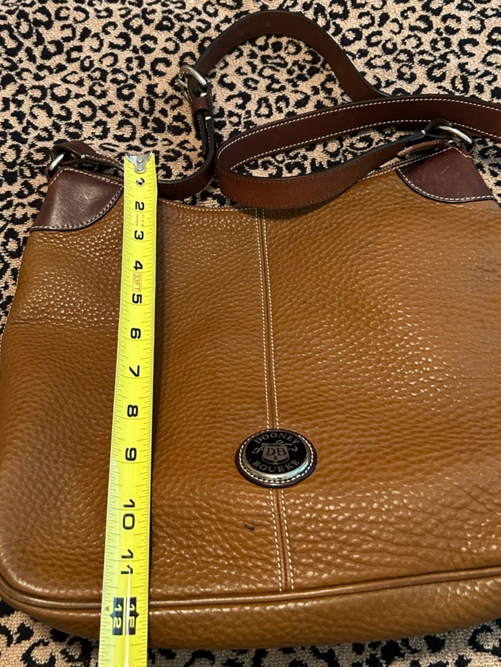 DOONEY and BOURKE Vintage Leather Crossbody Bag 12 X 12 with Bag Insert - Picture 3 of 11